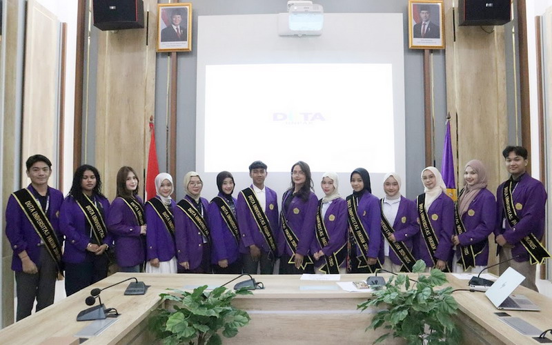 Duta Universitas Pakuan Terima Penghargaan atas Dedikasi dan Pengabdian